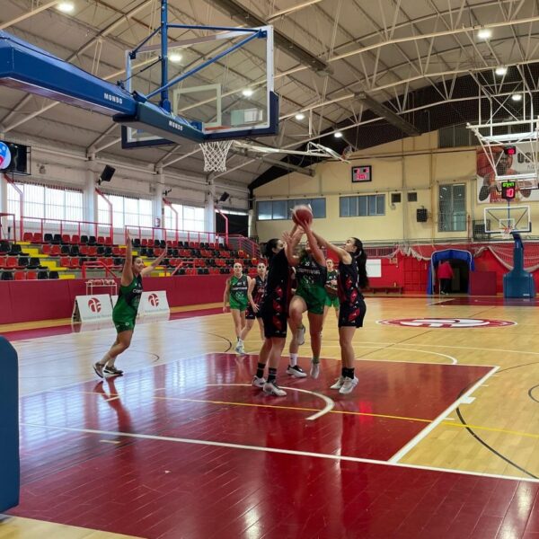 Victoria del Movialsa Qualitysport Criptana en su visita a Cuenca