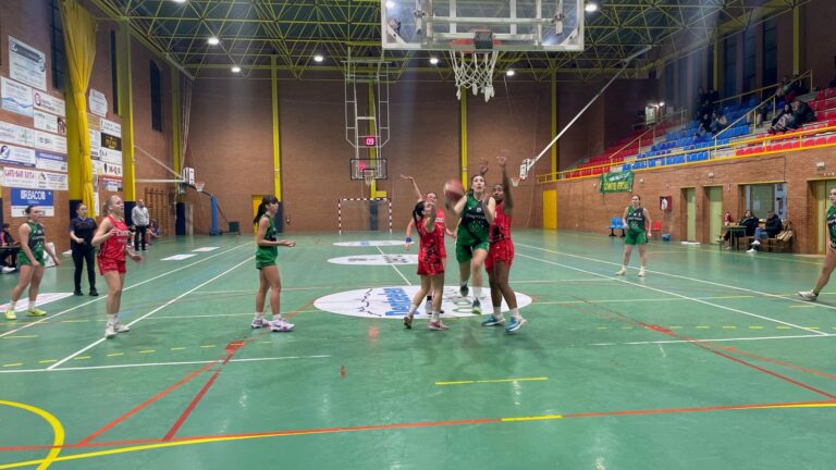 Victoria para senior femenino Baloncesto Criptana en su jornada de fin de semana