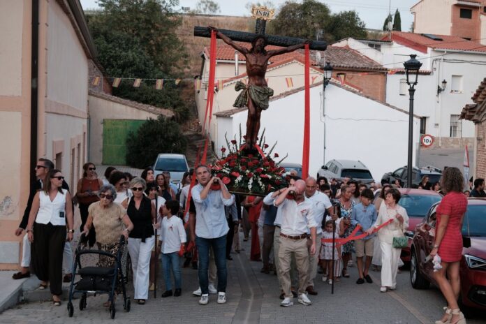 La Resurrección de una Tradición Centenaria en el Día del Cristo de la Misericordia